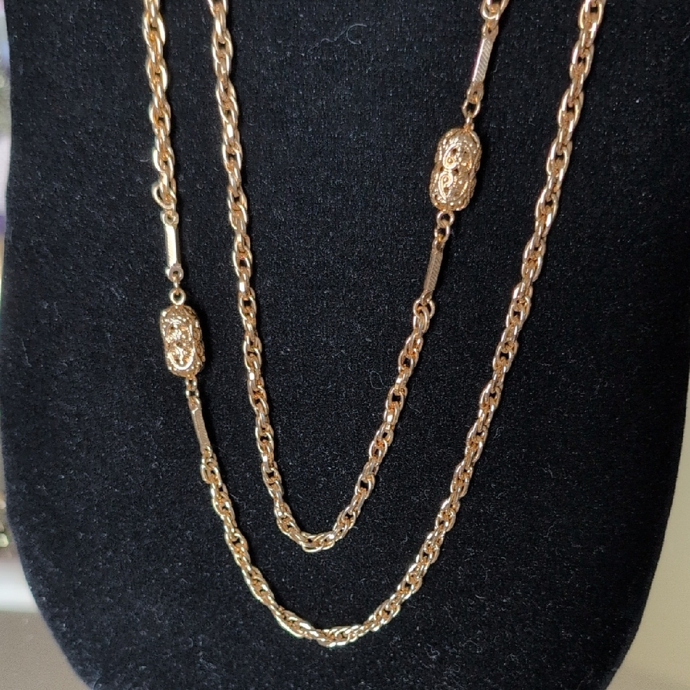 SARAH COVENTRY Elegant Gold Chain Necklace - Picture 12 of 14